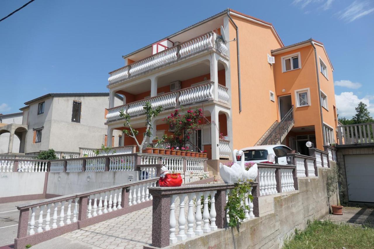 Apartments And Rooms Juki Senj (Lika-Senj) Exterior foto